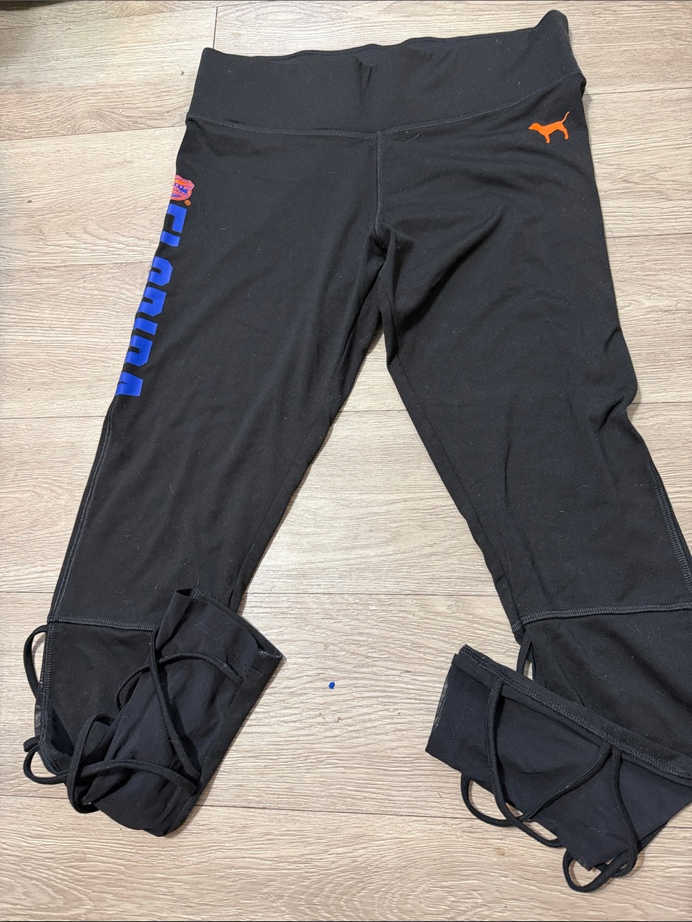 PINK Victoria's Secret Black Capri Leggings with Florida Gators logo